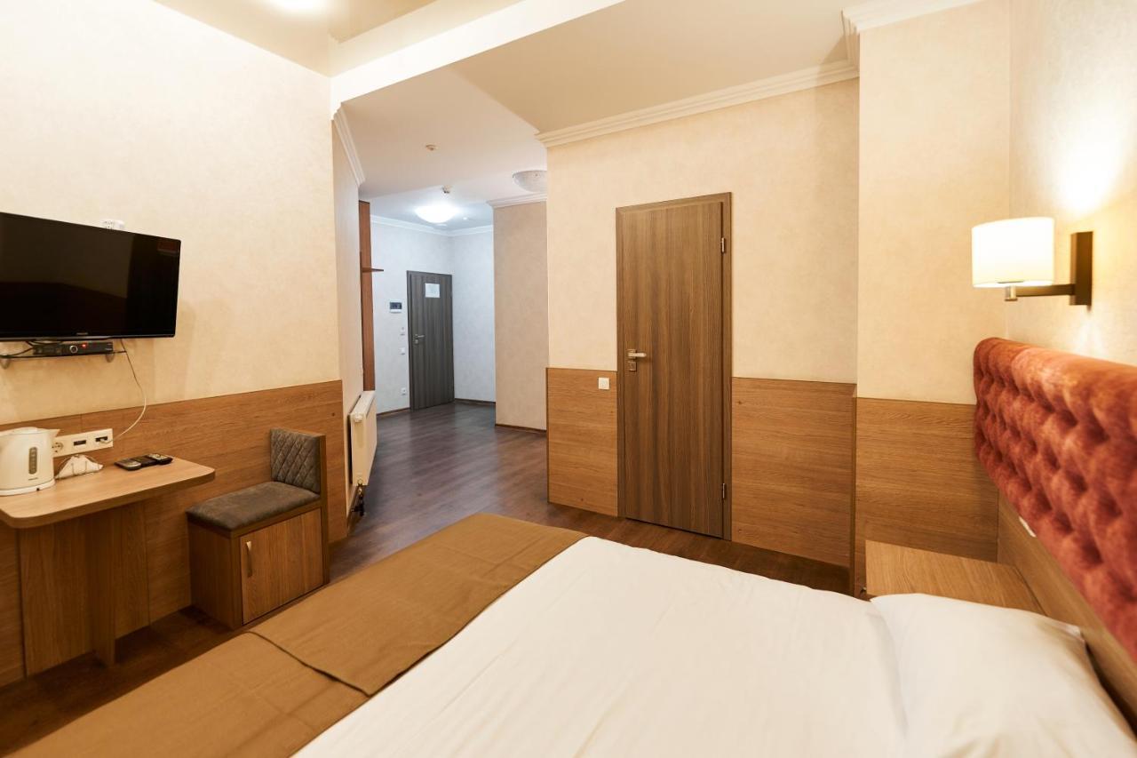 Hotel Classic Kiev Bagian luar foto